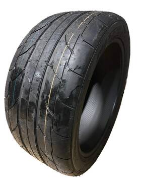 Nitto 108570 Nt555rii Bsw P 305 40 22 114w Xl Racing Tire