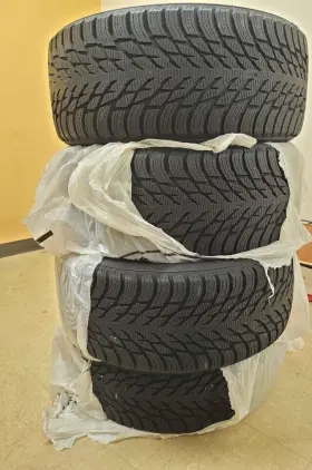 T431289 Nokian Hakkapeliitta R3 Suv Tires - 255/45/19 T431289 Nokian Hakkapeliitta R3 Suv Tires - 255/45/19