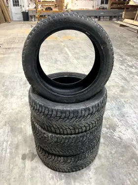 T432267 Nokian Hakkapeliitta R5 Suv 285/45r22 Tire