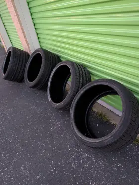 1639200 Pirelli P Zero 285/30/20 And 335/30/20