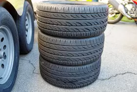 2384400 Pirelli P Zero Nero Gt 225 35 Zr 18 - Original Owner Part 2384400 Pirelli P Zero Nero Gt 225 35 Zr 18 - Original Owner Part