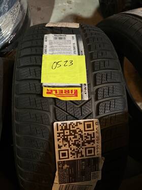 Pirelli 2522700 Winter Sottozero 3 275/35r21 Tire
