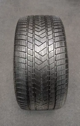 2774600 Pirelli 1 Scorpion Winter 305/35/21 109v Snow Tire Porsche N0