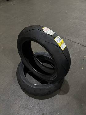 Pirelli 3310500 Tire Super Corsa Sp V3 Rear 18 871-1186