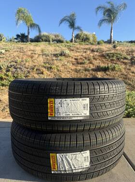 Pirelli Pirelli 4335800 Two Brand New Hl275/50r22 116h Scorpion Ms Elect Riv Rivian R1s / R1t