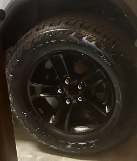 000049 Revo Set Of 4 Bridgestone Dueler At 3