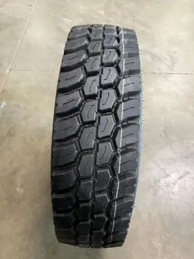 V86238-2 Samson New Tire 245 70 19.5 Traction Gc-d2 Mud 245/70r19.5 16 Ply Commercial