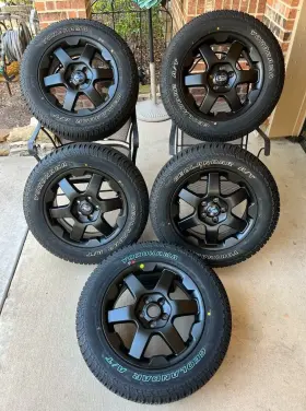 28111an140 Subaru Tire/rim Set
