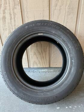Sumitomo R8xt 265/60 R18