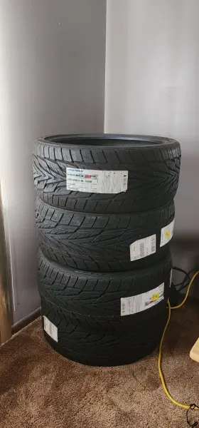 247440 Toyo Tire Proxes S/t Iii 295/30r24 104w All Season 247440 Toyo Tire Proxes S/t Iii 295/30r24 104w All Season