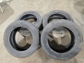 585.2355517 Toyo Celsius 4 Used Tires 585560 235-55-17 9/32 Inch 585.2355517 Toyo Celsius 4 Used Tires 585560 235-55-17 9/32 Inch