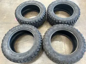 360870 Toyo Tire 305/55-20 125 Q Open Country M/t