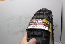 Vee Rubber Ntr1827 Vrm-140 100/100/18 Motorcycle Rear Dirt Bike Tire Nos Ntr18-27