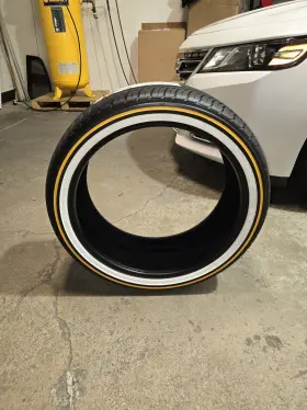 02217065 Vogue One 245/40r20 Tyre White/gold 245 40 20 Tire Screw Stuck In It