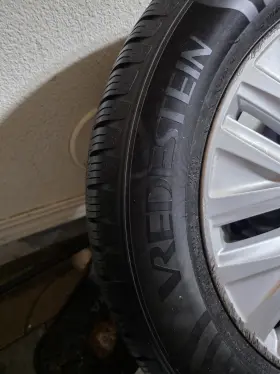 60r16 Vredestein 8714692355219 Hitrac All Season Tire Like New 500mi. 205/60r16 60r16 Vredestein 8714692355219 Hitrac All Season Tire Like New 500mi. 205/60r16