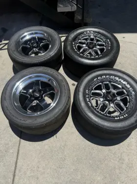 Cr19143g11 Weld Perdormance Used Slicks On A 2016 Dodge Charger Hellcat Size Is 305/45/17