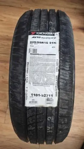 110132711 Yokohama Avid Ascend Gt 205/55r16 Tire