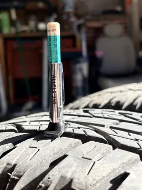 4ufc-6jy1224 Yokohama Used Geolander A/t Go15 225/60r17 99t With 10/32 Tread