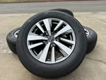 New Set 4X Oem 2025 Nissan Pathfinder Sl 18X8 Wheels Rims Kumho 255/60/18 99%. Price: $1600.00.