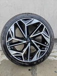 Hyundai Ioniq 6 Factory Oem Wheel Pirelli Zero Elect 245/45 R20 Tires Used. Price: $350.00.